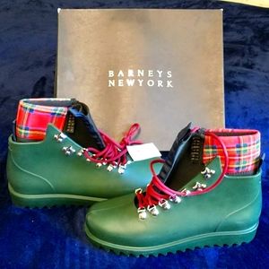 NWT women's Barney's NewYork boots green size 11